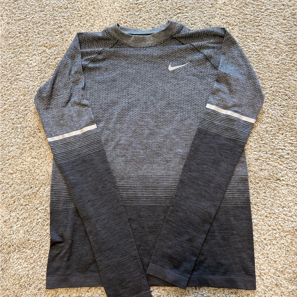 Nike Gray and Black Long Sleeve Tee